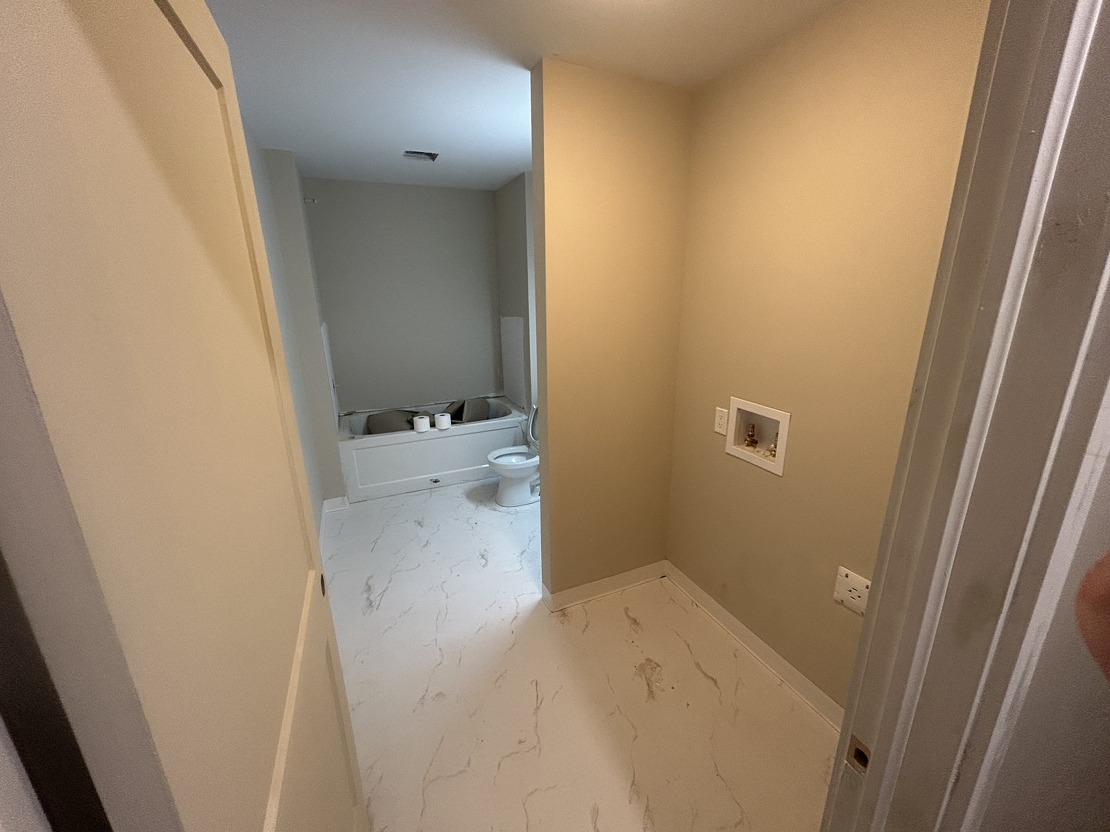Spacious 2-Bed Apartment in Downtown St. Stephen photo 4